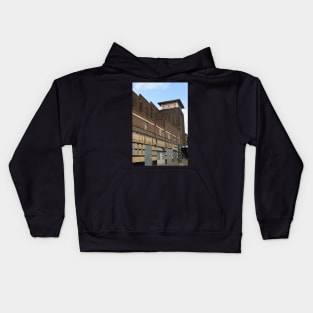 A building in Grays, Essex, England Kids Hoodie